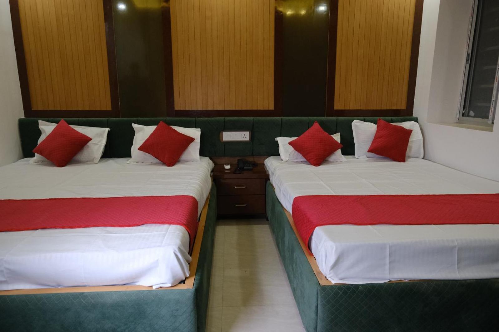 Hotel Golden Continental เดฟการ์ ภายนอก รูปภาพ